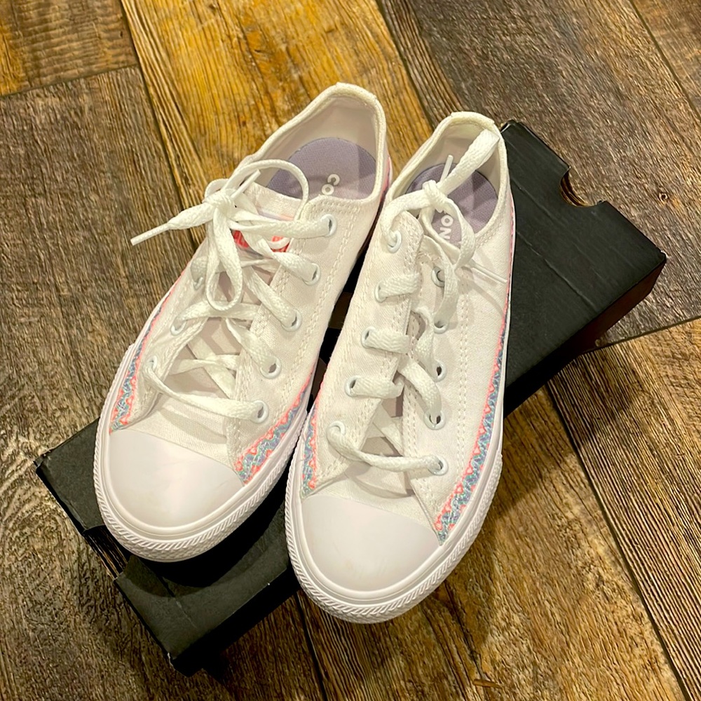 White converse